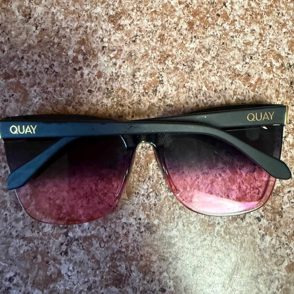 Quay Australia Black and Pink Sunglasses - Picture 3 of 3